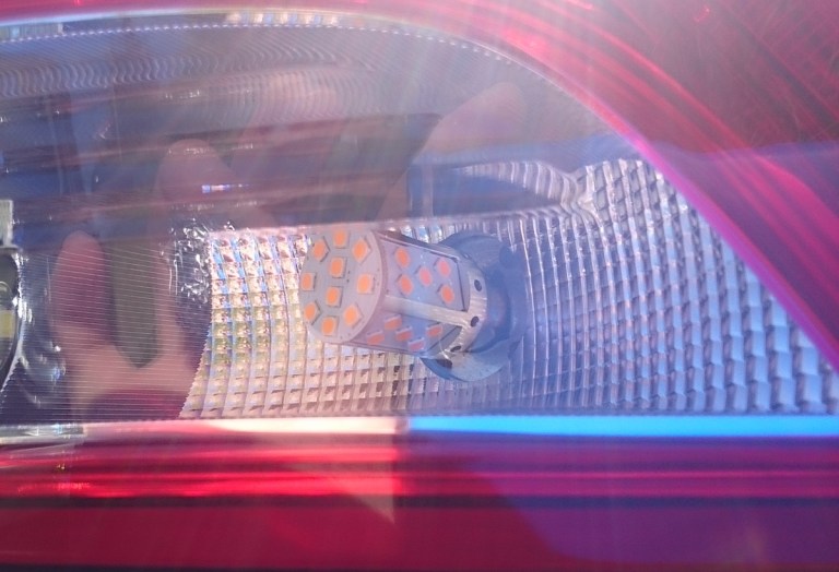 レンズとのクリアランス