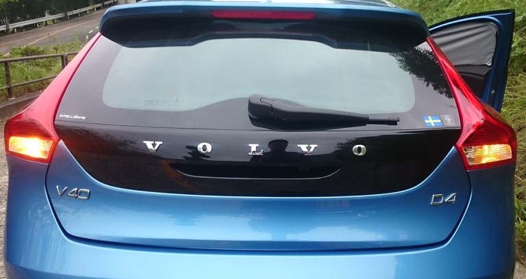 ExtremeUltinonLEDとの比較