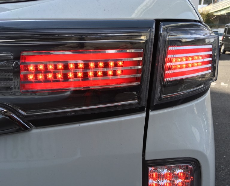 71E01428-21A4-4C60-8557-B4EB8163A8B2